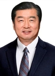 김용만 <b>김가네</b> 회장, 6억 원대 횡령 혐의로 검찰 송치