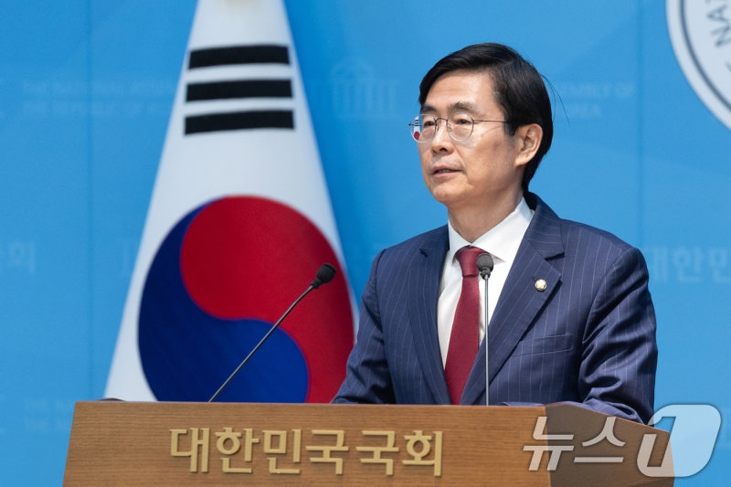 <b>조경태</b>, <b>윤리위</b>에 장동혁 제명·출당 요구…"선거 패배 책임지지 않아"