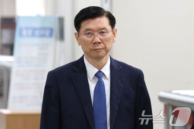 '尹 체포방해' 당시 <b>경호처</b> 처·<b>차장</b> 1심 실형…법정구속