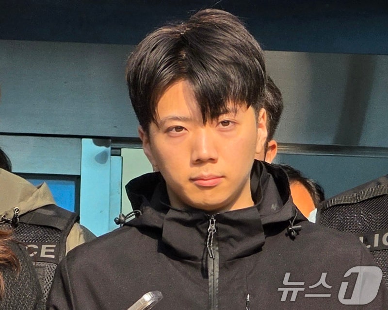 <b>장윤기</b>, 피해 <b>여고생</b> 일면식 없다더니…휴대폰에 인지 정황