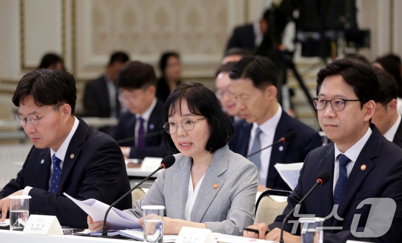 <b>개인정보</b> 잘 지키면 인센티브…부실하면 <b>징벌적 과징금</b>