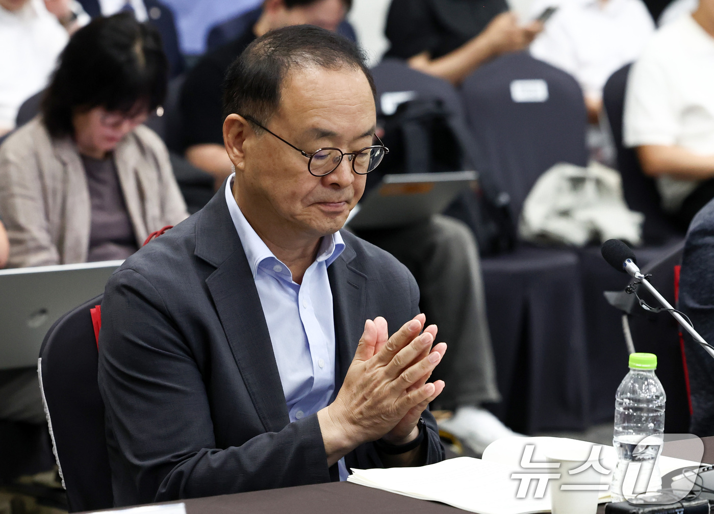 체육회, <b>이용수</b> 직무대행 인준…축구협회 선거제도 개편 '속도전'