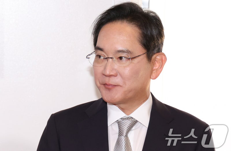 삼성전자, <b>브로드컴</b>과 2천억달러 규모 협력…파운드리 '날개' 단다