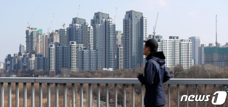 동작<b>대교</b> '8 단차' 괜찮나…<b>서울시</b> "2023년부터 관리, 안전문제 없다...