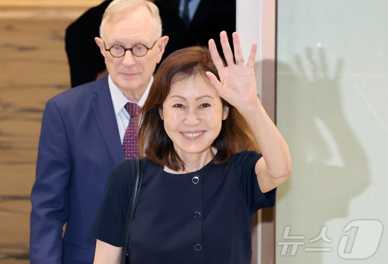 <b>입국</b>하는 <b>미셸 스틸</b> 신임 주한미국대사