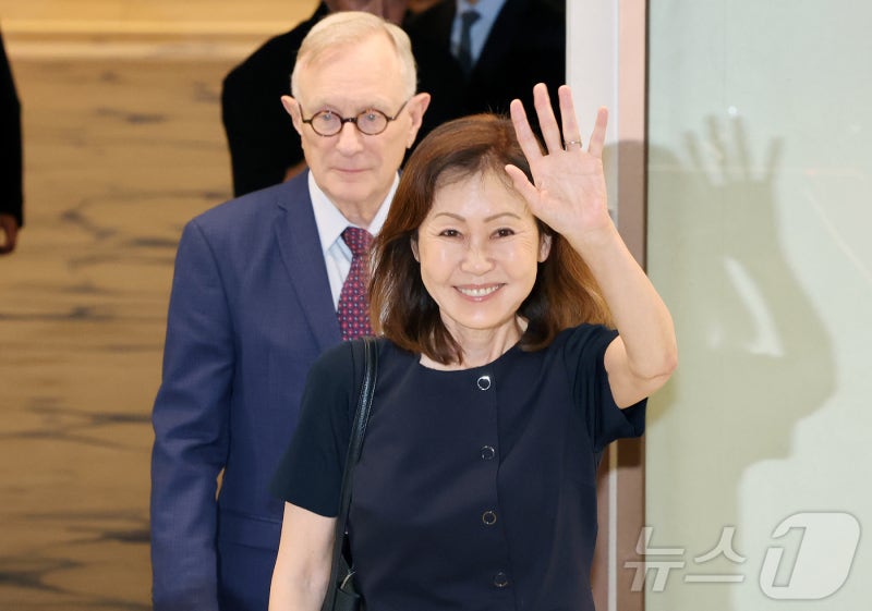 <b>입국</b>하는 <b>미셸 스틸</b> 신임 주한미국대사