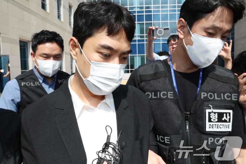 여중생 성매매도 모자라 나체 사진까지... 전 청주시의원 포렌식서 덜미