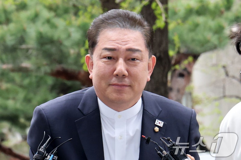경찰, <b>김병기 수사</b> 지연에 "완결성 높이는 과정, 보완수사 없게 검토"