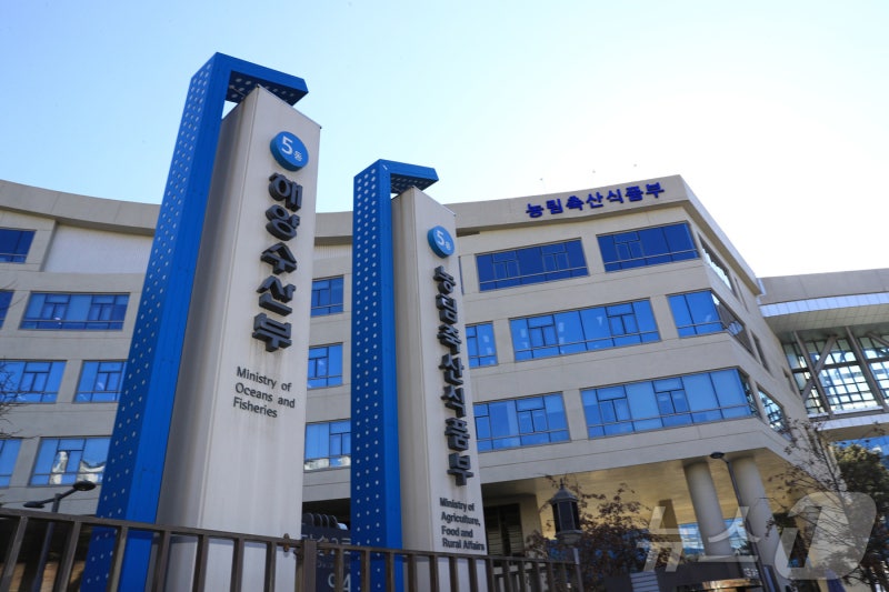 <b>정부</b>, <b>보리</b> 생산량 급증에 8개 주정회사와 2.5만톤 <b>특별 매입</b>