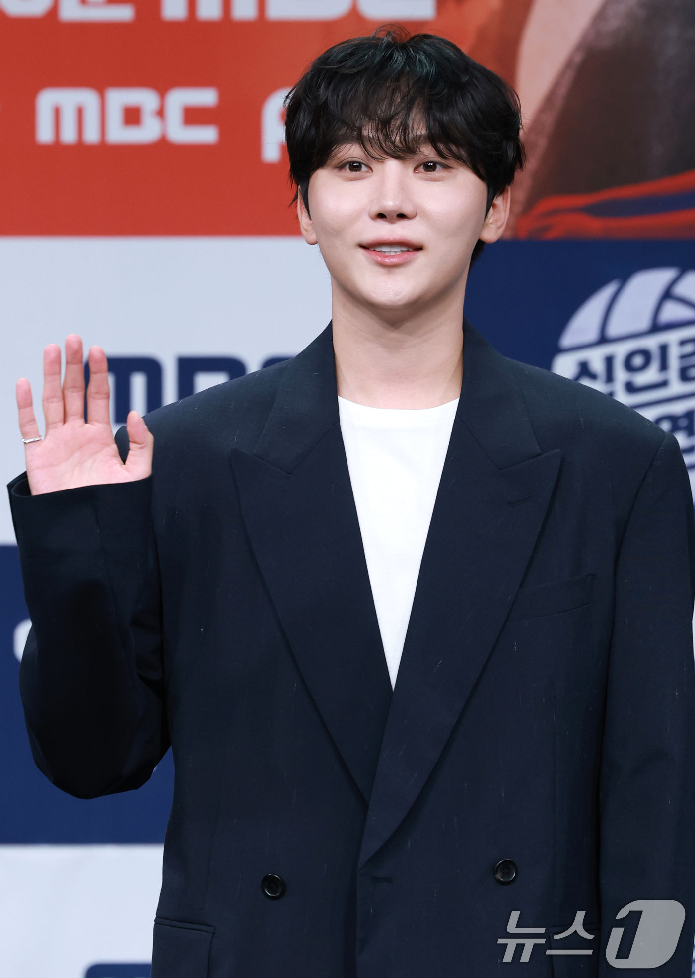 [단독] <b>세븐틴</b> 승관, 육군 군악병 합격…올해 입대