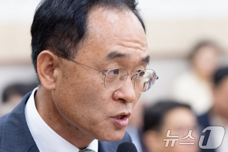 '대장동 수사' <b>강백신</b> 대구고검 <b>검사 사직서</b> 제출