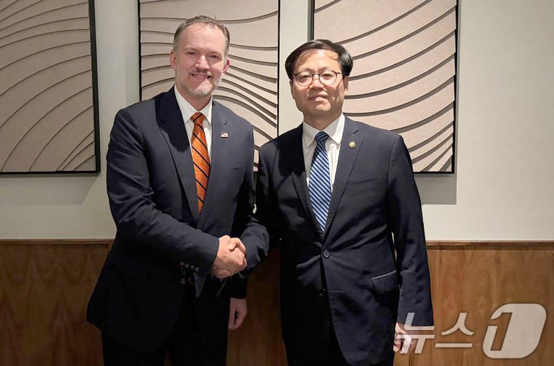 '대미협상 참여' <b>여한구</b> 산업부 <b>통상</b><b>본부장</b> 직권면직