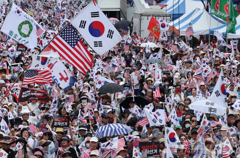 도심에서 열린 8.15 <b>광화문</b> 국민대회