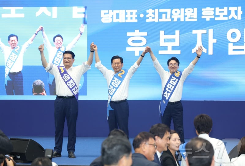<b>김민석</b>, <b>호남</b>서 57.54% <b>압승</b>…정청래 32.65%·송영길 9.81%