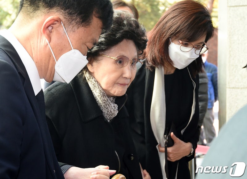 檢 '<b>노태우 비자금</b> 의혹' 강제<b>수사</b>…"피의자에 노소영 없어"(종합2보)