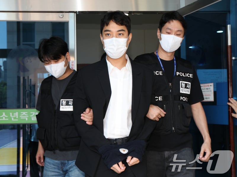 '미성년 성매매' <b>최영중</b> 전 청주시의원 <b>구속기소</b>…성착취 사진 유포