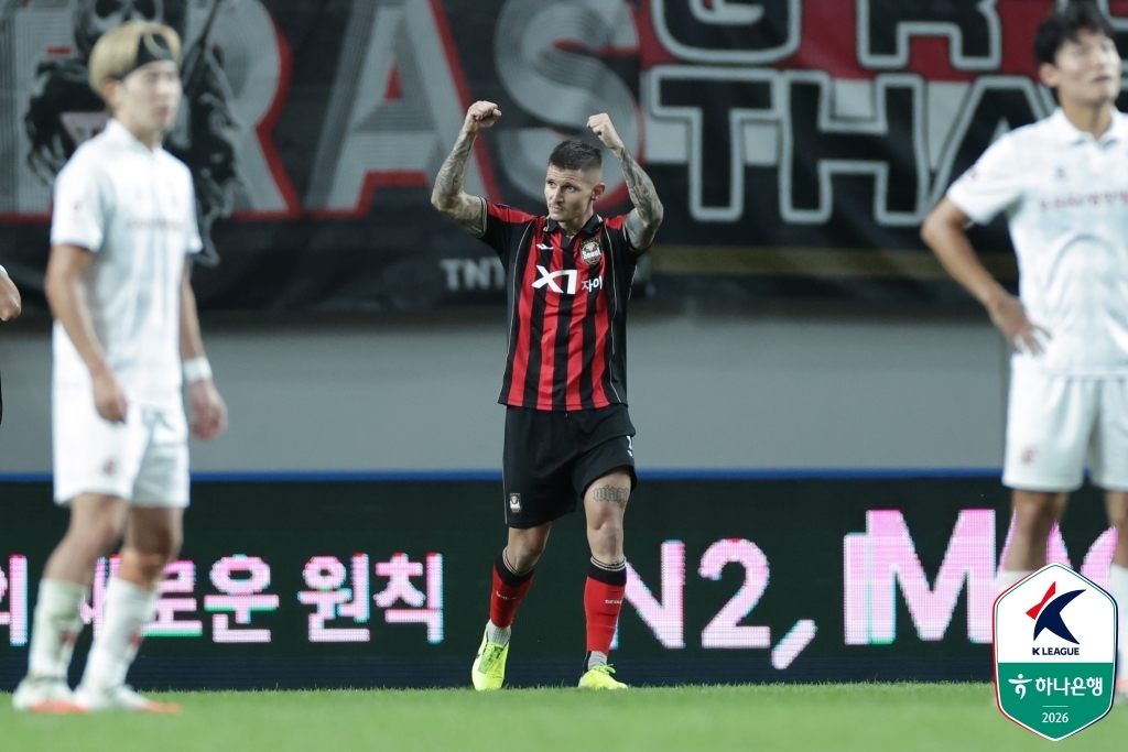 K리그1 선두 <b>서울</b>, <b>부천</b> 잡고 <b>3연승</b>…2위 전북과 '승점 15차'