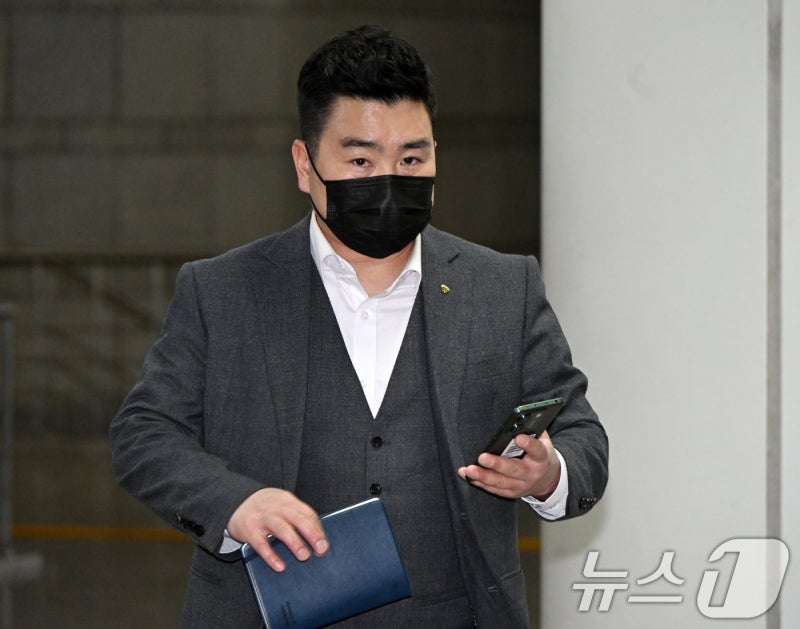 '국회 침투' <b>김현태</b> 전 707단장 등 <b>1심 선고</b>…특검, 징역 18년 구형