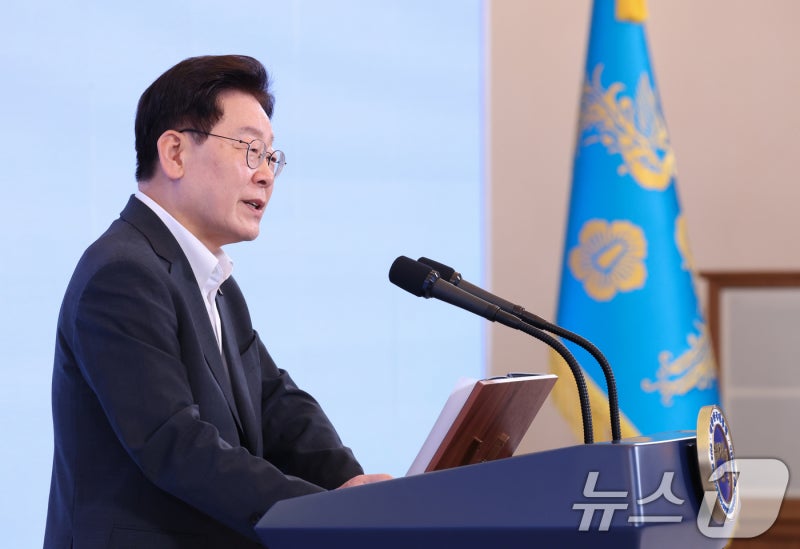 靑 '87년 이후' 초유의 <b>대법관 재제청 요구</b>…조희대와 신경전 반복되나