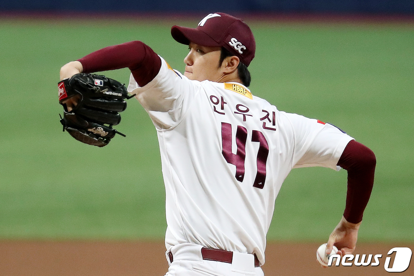 토종 에이스 빅매치…두산 <b>곽빈</b> vs 키움 <b>안우진</b>, 내일 잠실서 '빅뱅'