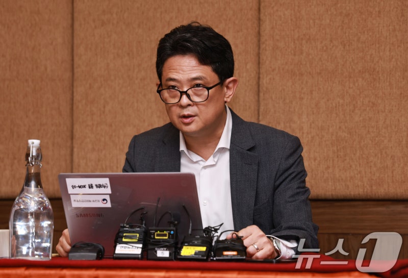 <b>네팔</b>군 헬기 띄워 <b>한국인</b> 9명 수색…홍수로 도로 유실 "접근 난항"