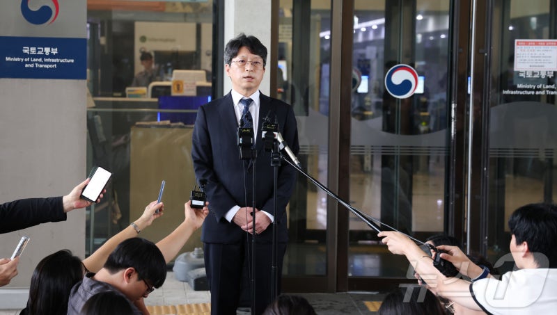 <b>홍지선</b> 후보자 "<b>주택</b> 신속 <b>공급</b>…서울시와 협의해 실행력 높일 것"(종합...