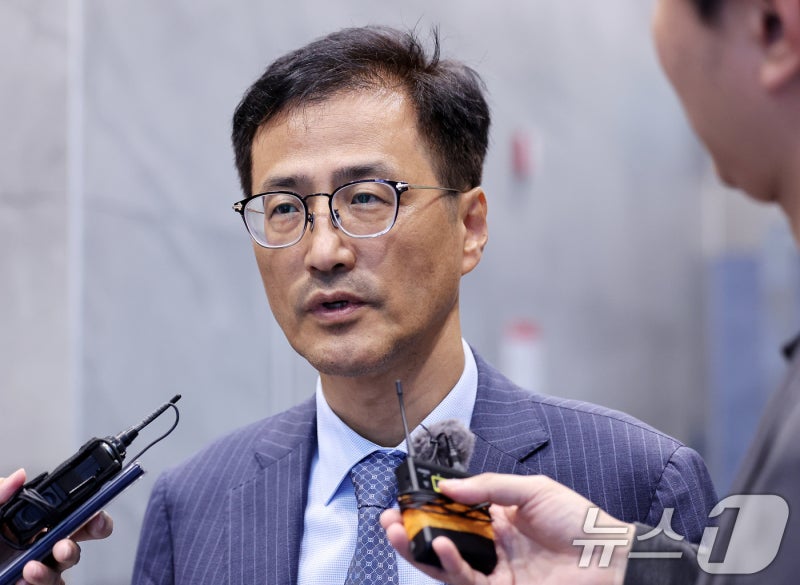 李대통령, <b>선관위 특검보</b>에 박혁·김은정 등 5명 <b>임명</b>