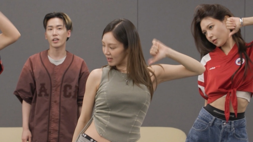 '<b>전참시</b>' <b>효리수</b>, <b>안무 연습</b> 현장 공개…메인 댄서 두고 신경전