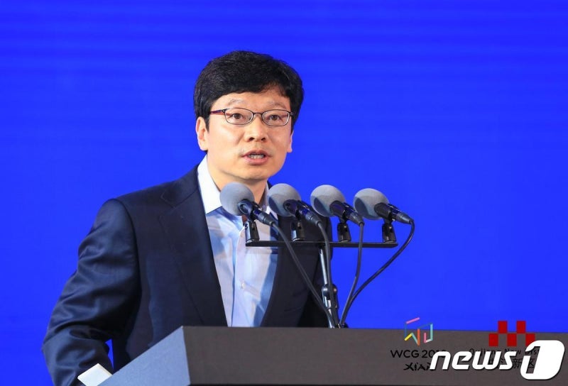 '<b>8조</b> 재산' <b>권혁빈 이혼소송</b> 오늘 1심 선고…최태원·노소영 넘나