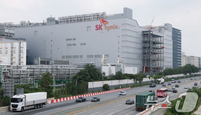 <b>SK하이닉스</b> 노사, <b>성과급</b> 현금 50%로 상향…15~16일 재투표