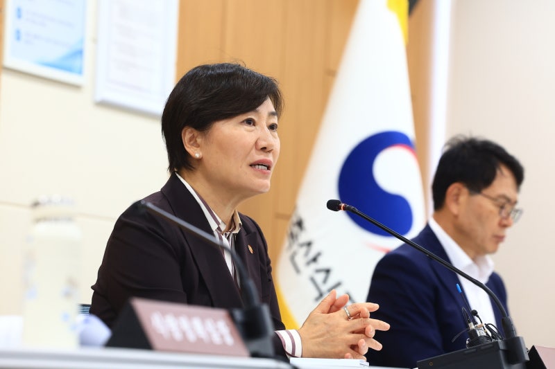 <b>송미령</b> 장관 "<b>CPTPP</b> 가입 전제 논의아냐…농업계 의견 충분히 들을 것"