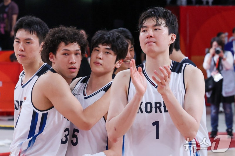 남자 농구 사상 첫 '결승 <b>한일전</b>' 빅매치…12년 만에 金 도전[AG]