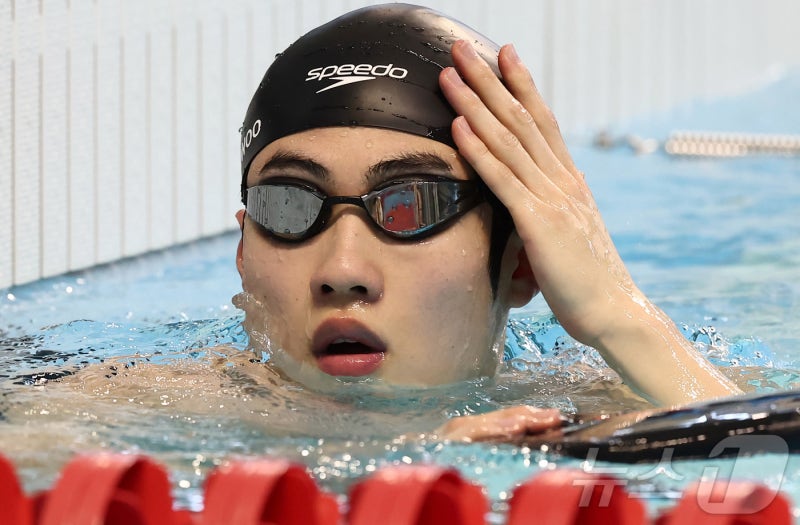 <b>황선우</b>·김영범, 자유형 100m 예선 2·3위로 나란히 <b>결선행</b>[AG]