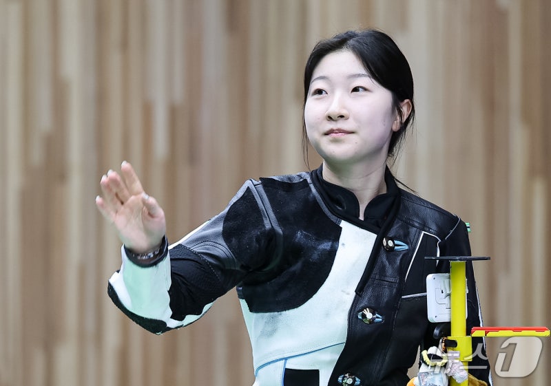 <b>반효진</b>, 사격 10m 공기소총 銅…그랜드슬램 달성 무산[AG](종합)
