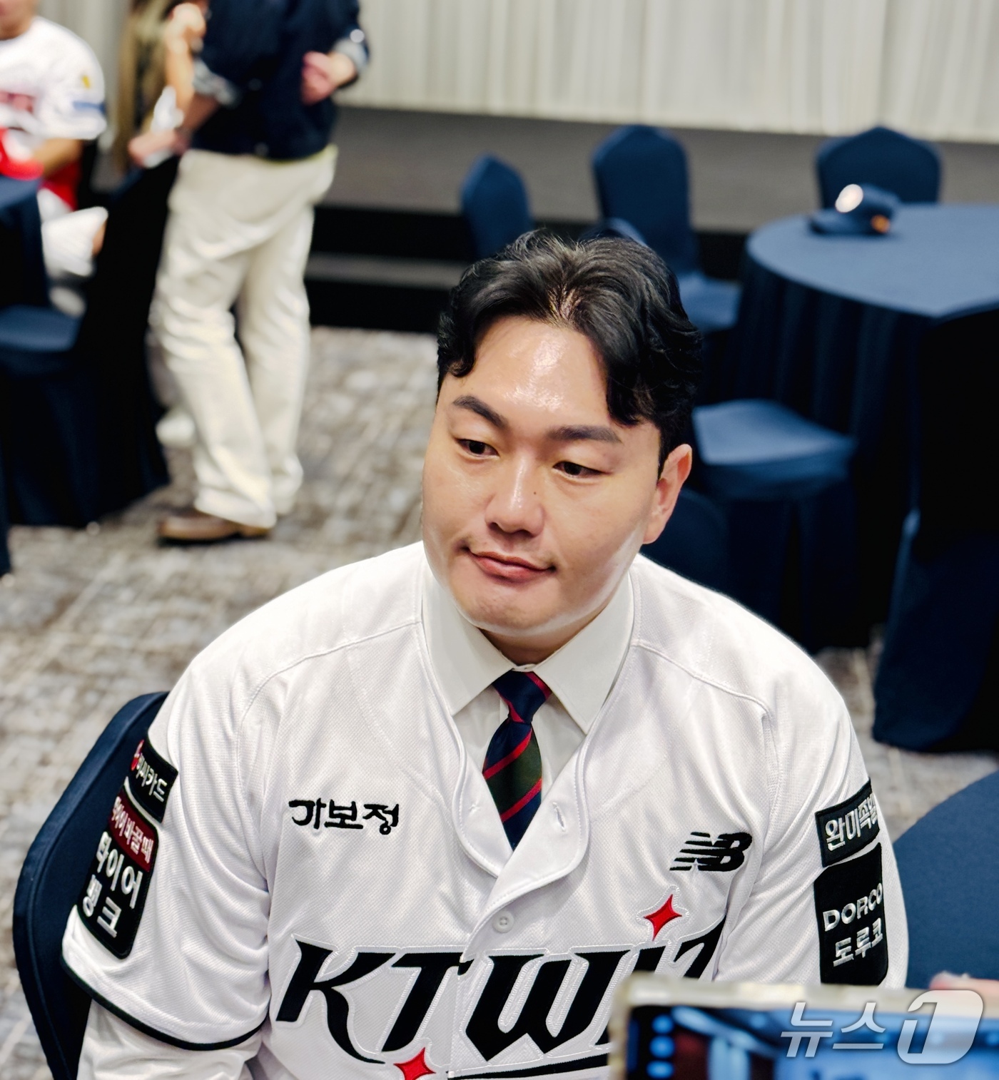 '<b>KT</b> 입단' <b>최지만</b> "6라운드 예상했는데 너무 빨리 불렸다"