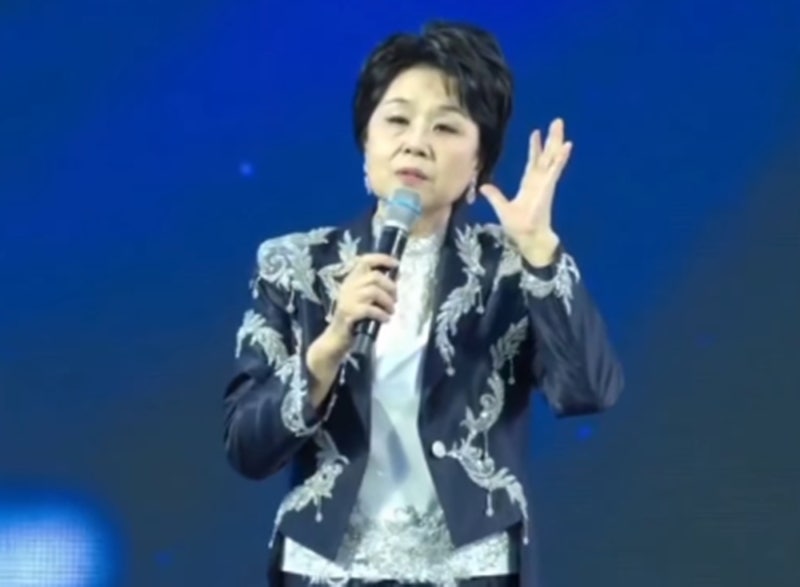 '저가요' 논란 <b>심수봉</b>, 정미애에게도 "저런 사람 내 앞에 내지 말라" 저...