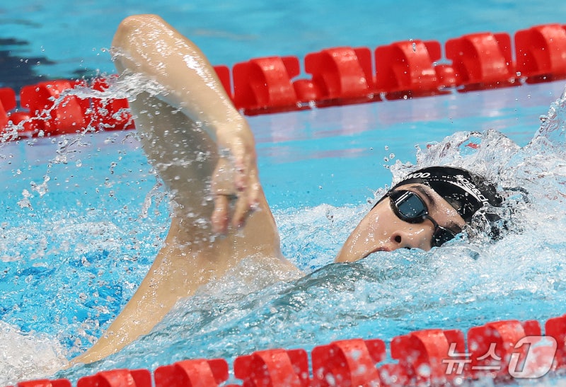 <b>황선우</b>, 남자 <b>자유형 200m 은메달</b>…대회 2연패 무산[AG]
