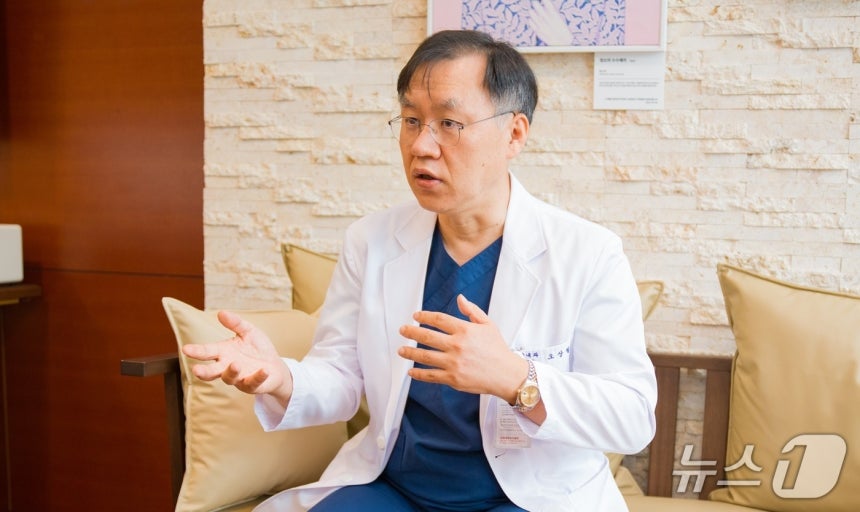 오상철 고려대구로병원 암병원장이 뉴스1과 인터뷰를 하고 있다. (병원 제공)