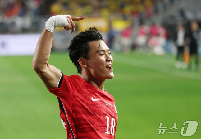 24일 경기 수원시 팔달구 수원월드컵경기장에서 열린 축구 국가대표 평가전 대한민국과 에콰도르의 경기, 오현규가 후반 9분 선제골을 넣은 뒤 기뻐하고 있다. 2026.9.24 ⓒ 뉴스1 김영운 기자