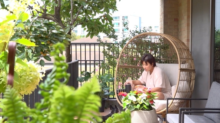 '리치 언니' <b>박세리</b>, 화려한 새집 최초 공개…시네마룸·'술장고'까지