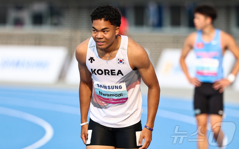 <b>조엘진</b>·비웨사, 육상 男 <b>100m</b> 동반 <b>결선</b> 진출…44년 만의 메달 도전[AG]