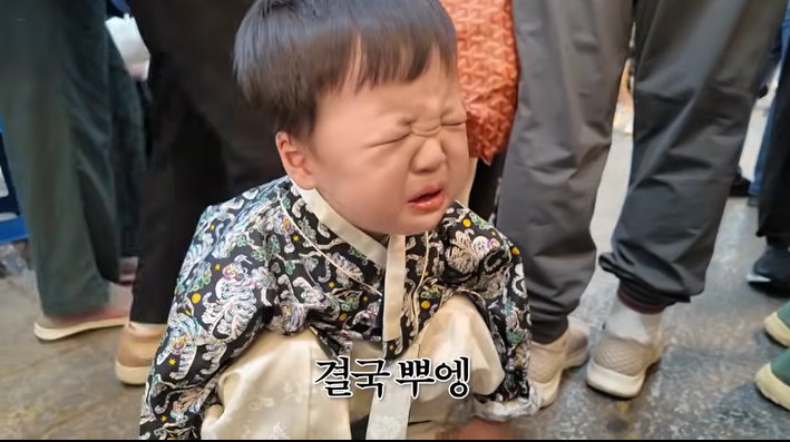 시장 갔다가 떼쓰며 울컥한 아들, 황보라의 단호박 훈육법 눈길