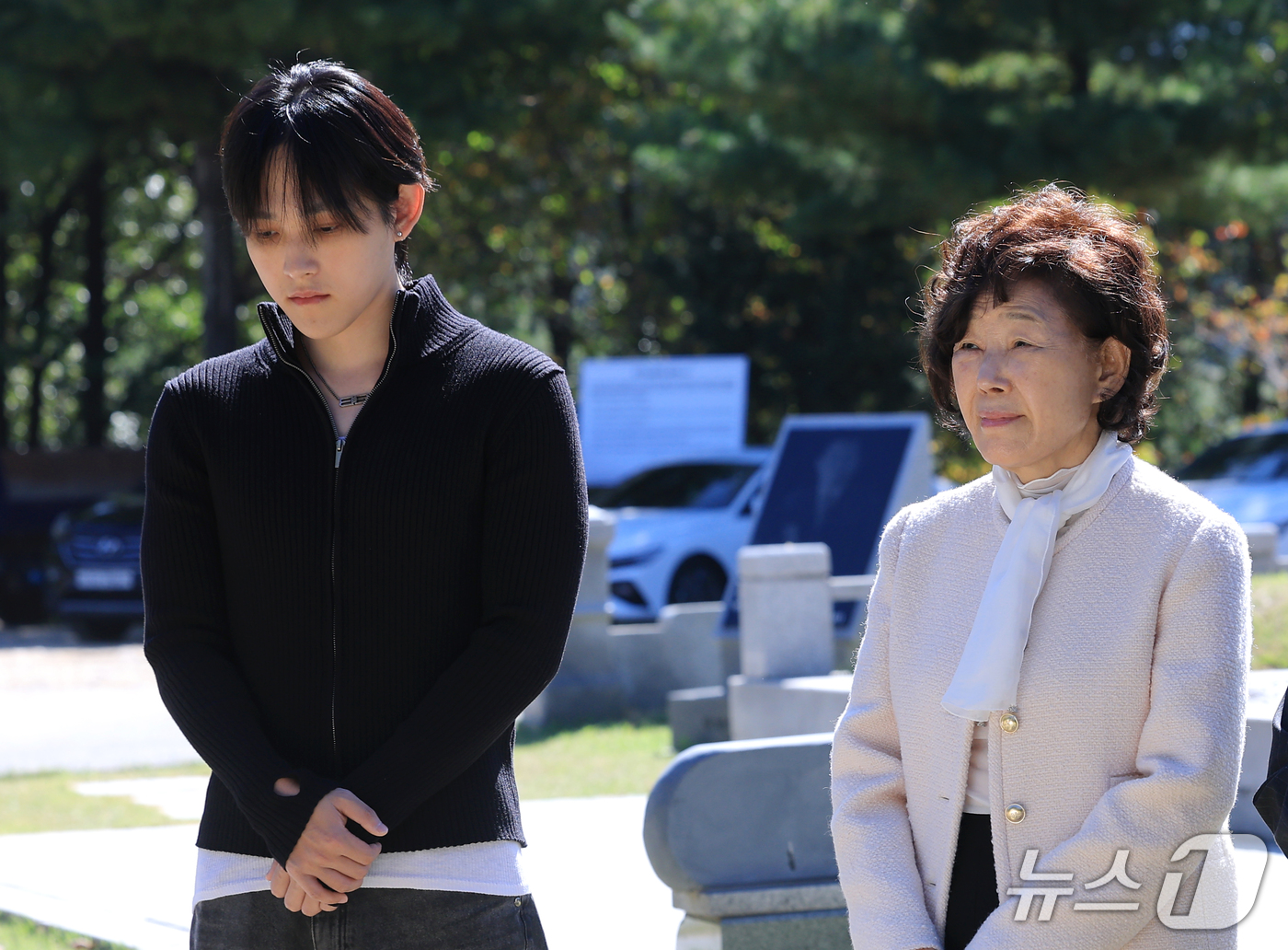 [단독] 故 <b>최진실 18주기</b> 잊지 않은 팬들…子 환희 "어떻게 보답해야"(종...