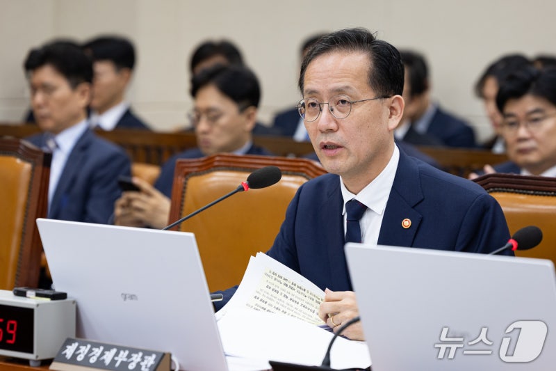 <b>이형일</b> "<b>가상자산 과세</b>, 국회·업계 의견 폭넓게 수렴하겠다"