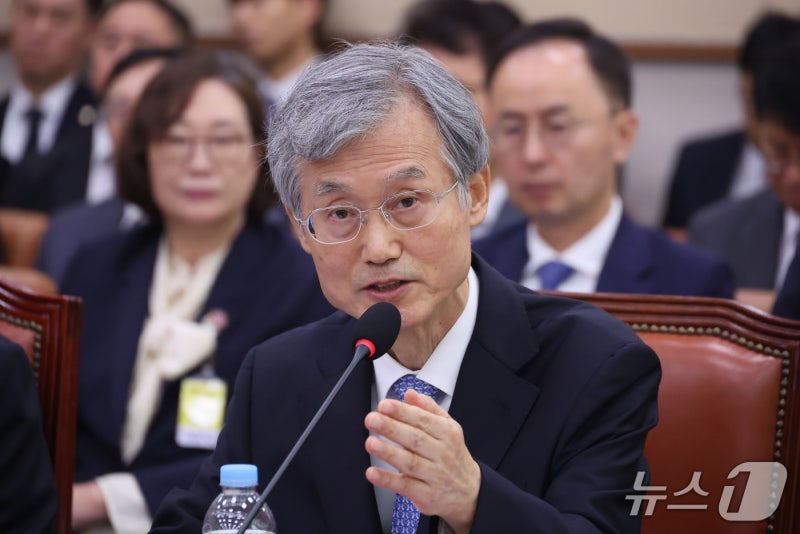 <b>조희대</b> "위헌" 6분 <b>작심 발언</b>…국감 복귀해 "온전 구성 노력"(종합)