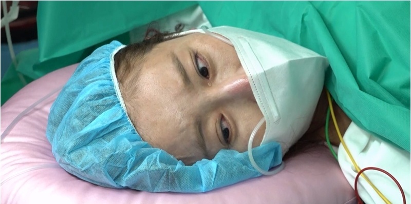 47세 산모 <b>한다감</b>, 긴박했던 <b>출산</b> 현장 공개…아이 본 뒤 눈물