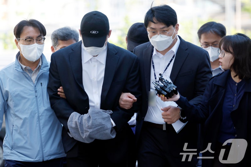 '<b>김창민 감독</b> 사망사건' 피고인 2명에 징역 20년·15년 각각 구형(상보)