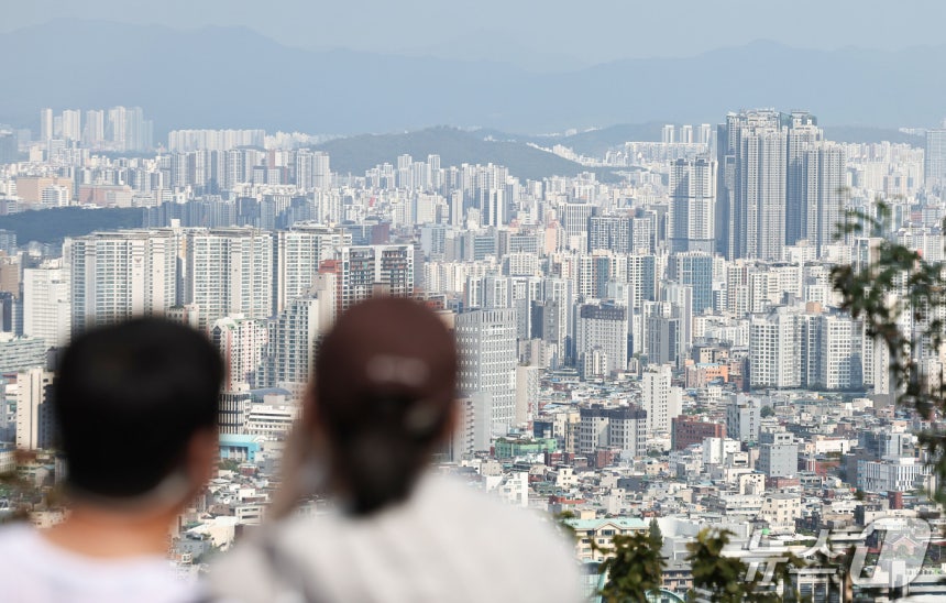 남산에서 바라본 서울 시내 아파트 단지 모습. 2026.10.5 ⓒ 뉴스1 이종수 기자