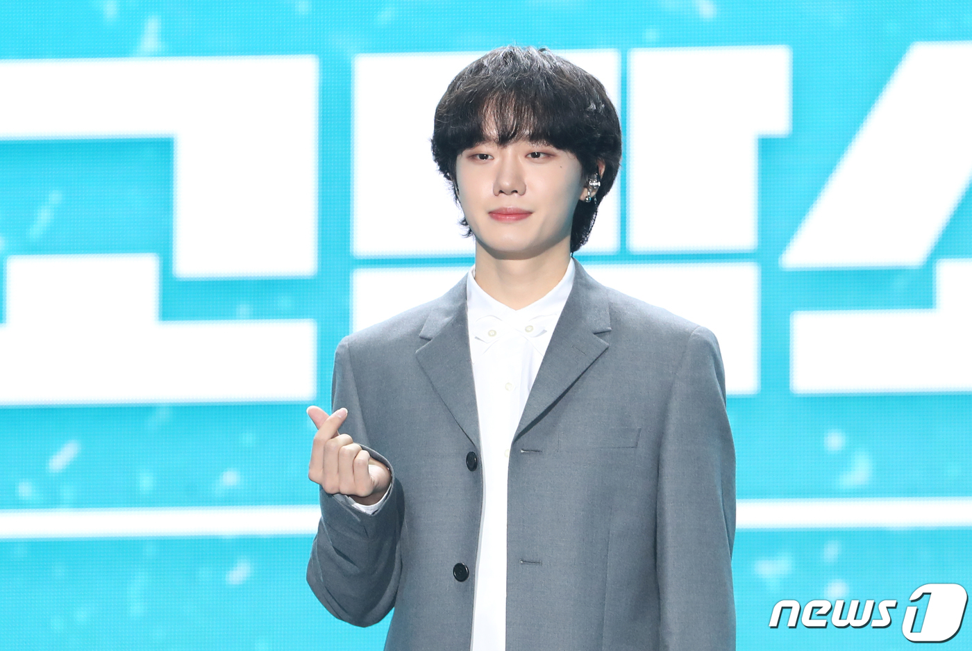 [단독] <b>하현상</b>, 11월 30일 육군 군악대 <b>입대</b> "멋진 30대 준비할 것"