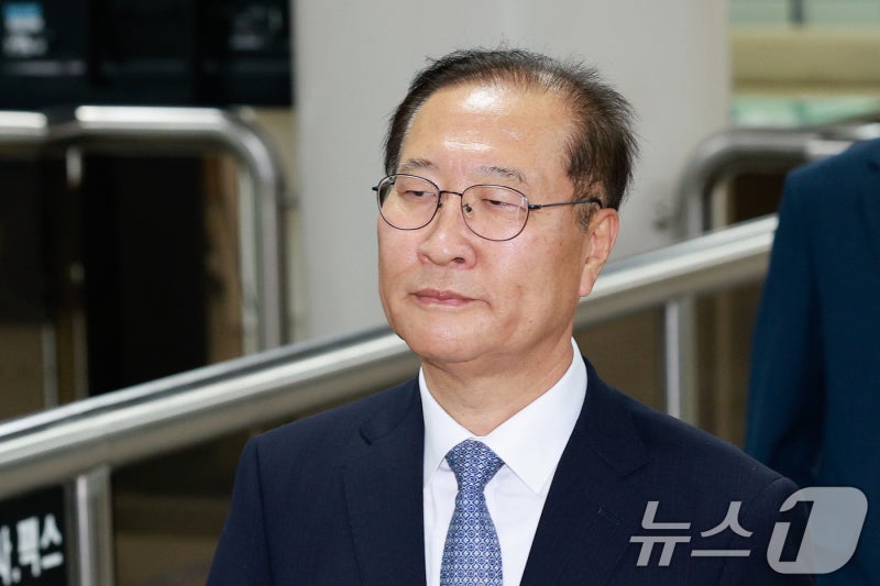 '<b>내란 가담</b>' <b>박성재</b> <b>항소심</b>서 징역 9년…1심보다 16년 줄어(종합)